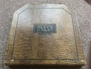 78 rpm records including rare Deccca  case  incl  Vera lynn,  George Formby 