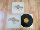 NEIL YOUNG - HARVEST MS 2032 / 1972 TEXTURED GATEFOLD   W/ LYRIC INSERT