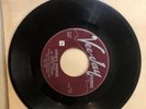 Al Smith Combo. ANNIE'S ANSWER / LIVING WITH VIVIAN.1954 VEE-JAY 118.45 rpm 7