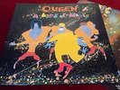 QUEEN - A KIND OF MAGIC - ORIGINAL UK LP IN GATEFOLD WITH LYRIC INNER