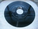 45 RPM RECORD /  ROCKABILLY  /  ELVIS  PRESLEY /   BABY LET'S PLAY HOUSE  / VG++
