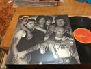 ROSE TATTOO ,ASSAULT & BATTERY. 1ST.PRESS..1981 AUSTRALIA VINYL  RECORD