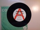 DAVE & THE DIAMONDS: I Walk The Lonely Night-You Do Love-U.K.7