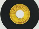 VERNON TAYLOR-SWEET & EASY TO LOVE b/w MYSTERY TRAIN -ROCKABILLY SUN ORIG.45 RPM