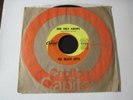 THE BEACH BOYS / GOD ONLY KNOWS / WOULDN'T IT BE NICE / CAPITOL 45 RPM RECORD NM