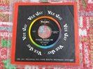The Beatles 45 record PLEASE PLEASE ME / FROM ME TO YOU  Vee Jay 1964 oval