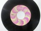 LOS ORIENTALES DE PARAMONGA - Lobos al escape/ La carcocha - 7'' GUARACHA PERU