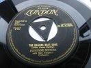 Gold London 45 rpm FONTANE SISTERS, BANANA BOAT SONG - LONESOME BLUES