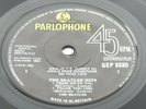 SUPER RARE  THE BEATLES Hits SOLID CENTRE 1968 Pressing  SIUK Sold In UK WOW