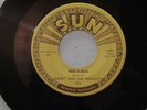 SUN # 395 RANDY AND THE RADIANTS – PEEK-A-BOO / MOUNTAINS HIGH