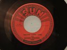SUN # 1960 THE ROCKIN’ STOCKINS ROCKIN – LANG – SYNE / YULEVILLE, U.S.A.