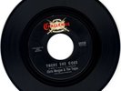 CHRIS MORGAN & THE TOGAS – THERE SHE GOES (1966) GARAGE - ROCK (HEAR) 45