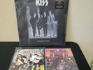 KISS Dressed To Kill 180 Gram LP Embossed Vinyl Remaster 2014 New + 2 Comics