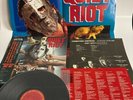 QUIET RIOT CONDITION CRITICAL CBS/SONY 28AP 2901 Japan OBI POSTER VINYL LP