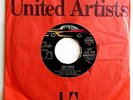 JAY & THE AMERICANS - She Cried / Come a Little Bit Closer - Vinyl 45rpm XW026