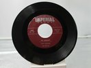 45 RECORD - FATS DOMINO - I'M WALKIN