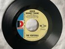 VENTURES 45 Green Hornet Theme/Fuzzy And Wild DOLTON 323 rock surf PROMO NM-