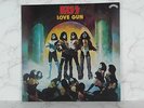 Kiss : Love Gun.   Original 1977 Press c/w Gimmick Gun