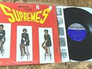 Meet the Supremes RE LP Motown/1982 M5-223V1 in shrink stool cover VG+/NM