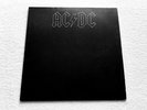 AC/DC . back in black LP 1.Press 1980 EMBOSSED Hells Bells Shook Me all Night ..