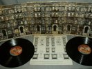 Led Zeppelin Physical Graffiti Die Cut Cover SS 2-200   Original 753311-SP