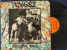 ANGST MENDING WALL SST