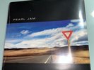 RARE PEARL JAM - YIELD -ORIGINAL 1998 Vinyl - Epic 68164 SEALED