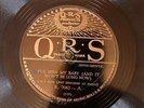 QRS 7062 QRS BOYS ( Benny Nawahi ) WIGGLE YO TOES  78rpm 1929 hot strings  E-