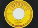 ROCKABILLY - JOHNNY CASH - I WALK THE LINE  /  GET RHYTHM - HEAR - 1956 SUN -241