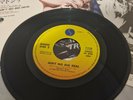 MADONNA - TRUE BLUE (Edit Version) / AIN'T NO BIG DEAL - VERY RARE  JAPAN 45'PS
