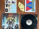 KISS Love Gun Vinyl LP  Unpunched Love Gun Casablanca with inserts LOOK