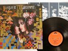 SIOUXSIE AND THE BANSHEES A KISS IN THE POLYDOR 28MM 0235 JAPAN VINYL LP