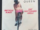 QUEEN, FREDDIE  MERCURY. BICYCLE RACE, FAT BOTTOMED GIRLS. 1978. USA. ELEKTRA.