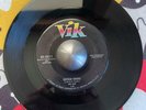 ROCKABILLY TWO SIDER - JOE CLAY - DUCK TAIL  /  SIXTEEN CHICKS - HEAR 1956 VIK