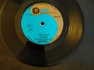 The Velours - I'm Gonna Change / Don't Pity Me (7