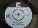 vinyl records 7 inch The Na Na Na Song