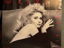 OLIVIA NEWTON-JOHN - Soul Kiss (MCA-6151) - 12