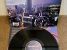 OASIS - STANDING ON THE SHOULDER OF GIANTS 2000 FIRST PRESS VINYL LP NEAR MINT