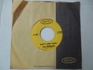 THE REMAINS Don't Look Back / Me Right Now 45 EPIC 10060 Mint- Garage Rock NOS