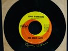 THE BEACH BOYS BRIAN WILSON Autographed GOOD VIBRATIONS 45 Record CAPITOL #5676