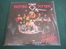 TWISTED SISTER- STILL HUNGRY 2004 LTD ETCHED VINYL 2LP  HEAVY METAL GLAM RARE