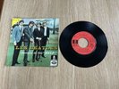The Beatles France EP 45 record LES BEATLES CHANSONS DU FILM HELP  1965