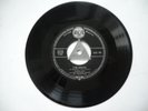 EARTHA KITT Vid kajen / Rosenkyssar 45 7
