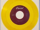 THE BEATLES US 45 Capitol S7-17696 YELLOW SUBMARINE / ELANOR RIGBY - Yellow