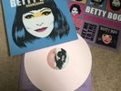 BETTY BOO * BOOMERANG * UK LIMITED SIGNED PINK VINYL & Stickers