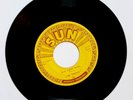 SUN Records 234 Carl Perkins BLUE SUEDE SHOES /Honey Don't Vinyl 45 UNPLAYED