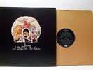 QUEEN a day at the races LP VG+/VG+, EMTC 104, vinyl, album, gatefold, & inner