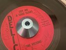 the vectors CRY ME A 1000 TEARS/PAISLEY HAZE  garage psych 45