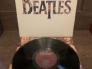 1982 CAPITOL - THE BEATLES 20 GREATEST HITS - VINYL ALBUM - TESTED VERY GOOD