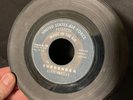 ️Very RARE Elvis Presley United States Air Force Presents Elvis Surrender 45